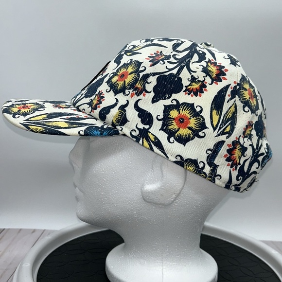 Vans Off The Wall Adjustable Floral Print Cap - Picture 2 of 5